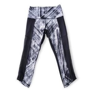 Lululemon Hot to Street Crop Heat Wave Black White 6